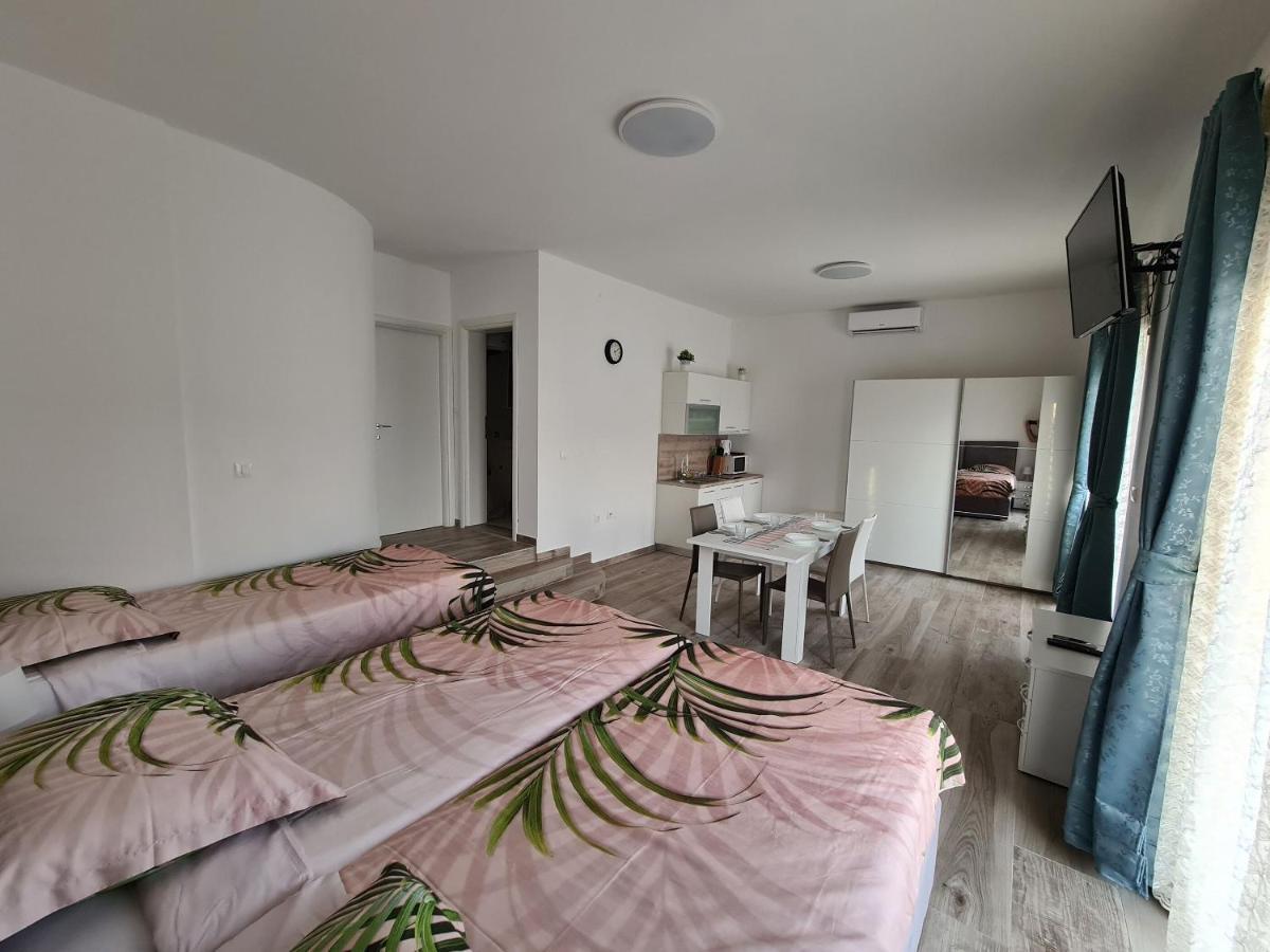 Apartments Elizabeta ดรามัลย์ ภายนอก รูปภาพ