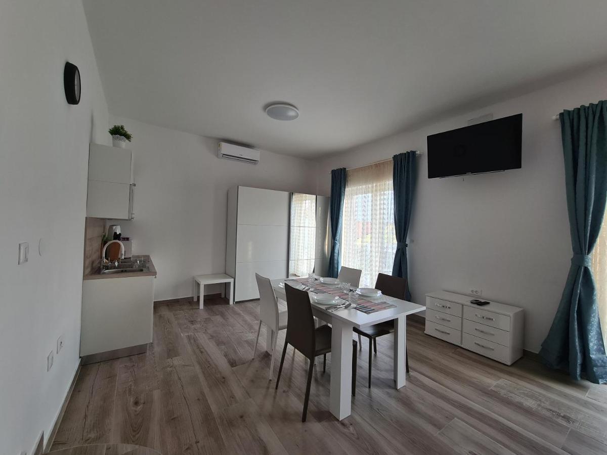 Apartments Elizabeta ดรามัลย์ ภายนอก รูปภาพ